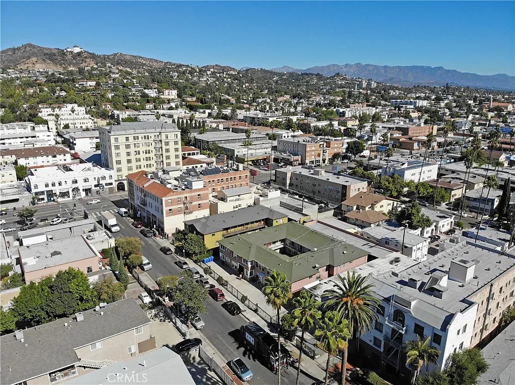 Just Listed: 10-Unit Investment Opportunity in East Hollywood — gallery photo 3