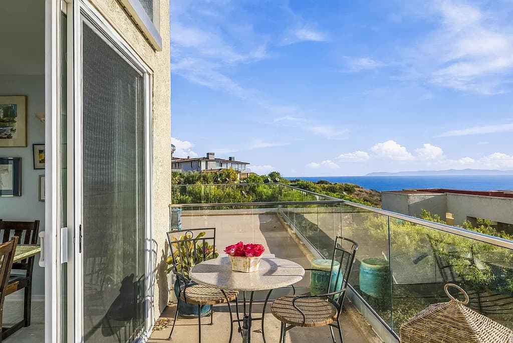 Just Listed: Ocean Views & Resort Living in Rancho Palos Verdes — gallery photo 5