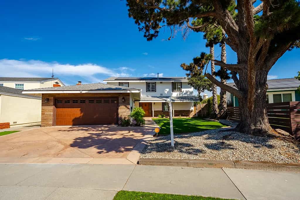 Just Listed: Upgraded 5-Bedroom Lomita Retreat