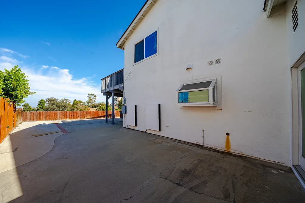 Just Listed: Upgraded 5-Bedroom Lomita Retreat — gallery photo 5