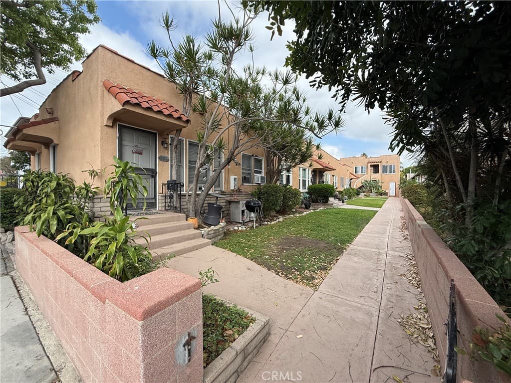 Photo of Just Listed: 6-Unit San Pedro Investment Opportunity
