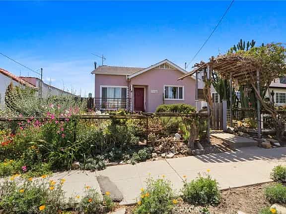 SOLD | 1055 W 17th St, San Pedro