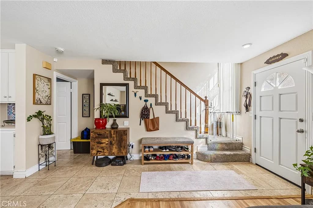 Just Listed: Coastal Living in San Pedro’s Palisades! — gallery photo 4