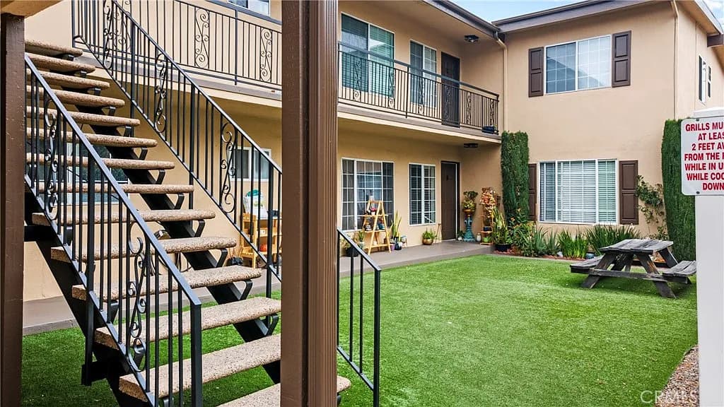 Just Listed: Prime 5-Unit Investment in North Torrance — gallery photo 4