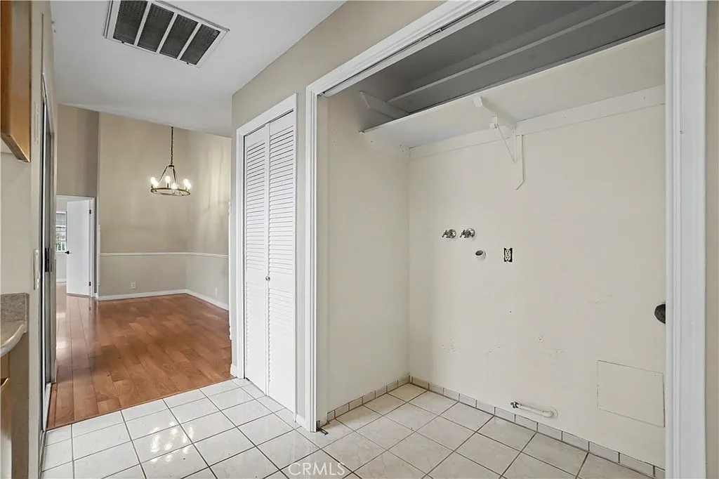 SOLD! Cambridge Court Townhome in Harbor City — gallery photo 4