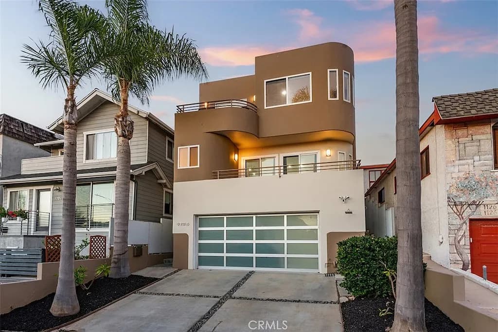 SOLD! Coastal Hermosa Beach Living — gallery photo 4