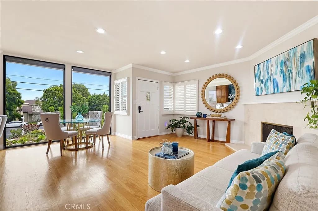 Just Listed: San Pedro Home with Income Potential — gallery photo 4