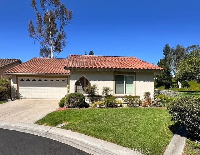 Just Listed: Casta Del Sol Gem — exterior view