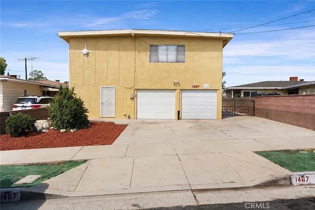 Just Listed: Wilmington Triplex with Income Potential