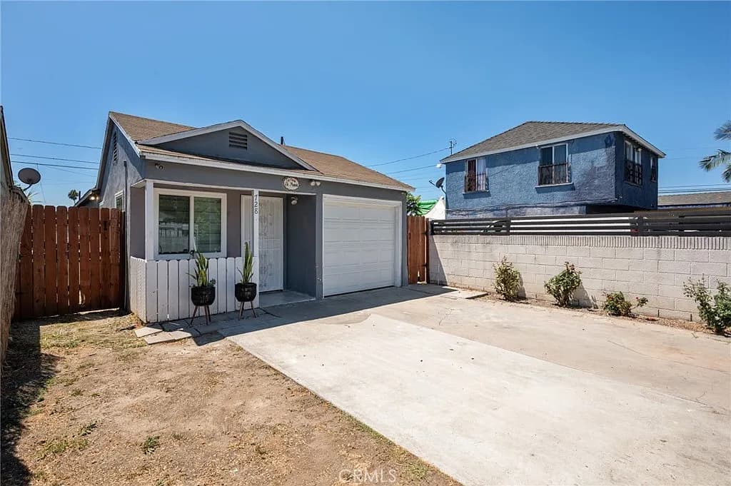 Just Listed: Updated Compton Home with Private Yard — gallery photo 3