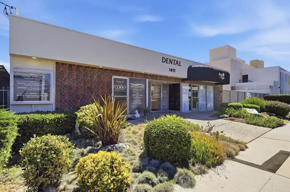 Just Listed: San Pedro Investment Opportunity — exterior view