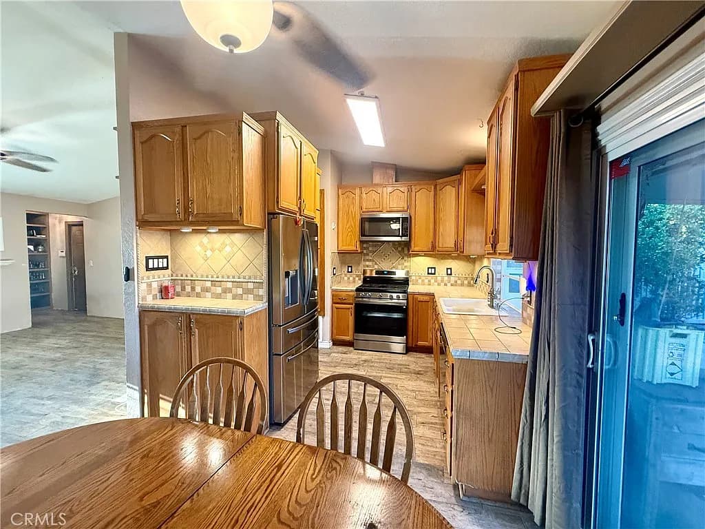 Just Listed: Ontario Home with Pool & Spa — gallery photo 3