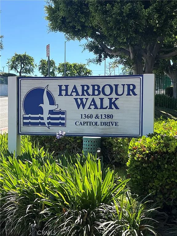 SOLD! Harbour Walk Condo in San Pedro — gallery photo 4