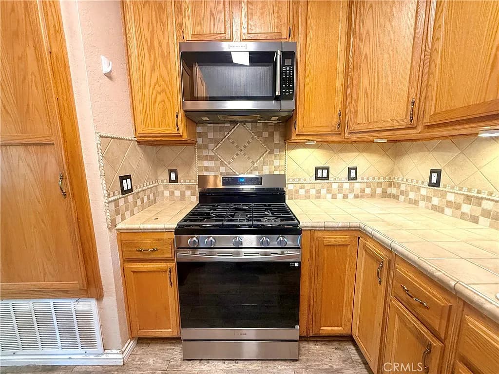 Photo of Just Listed: Ontario Home with Pool & Spa