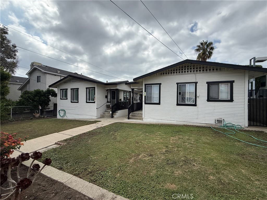 Just Listed: San Pedro 5-Unit Investment Opportunity — exterior view