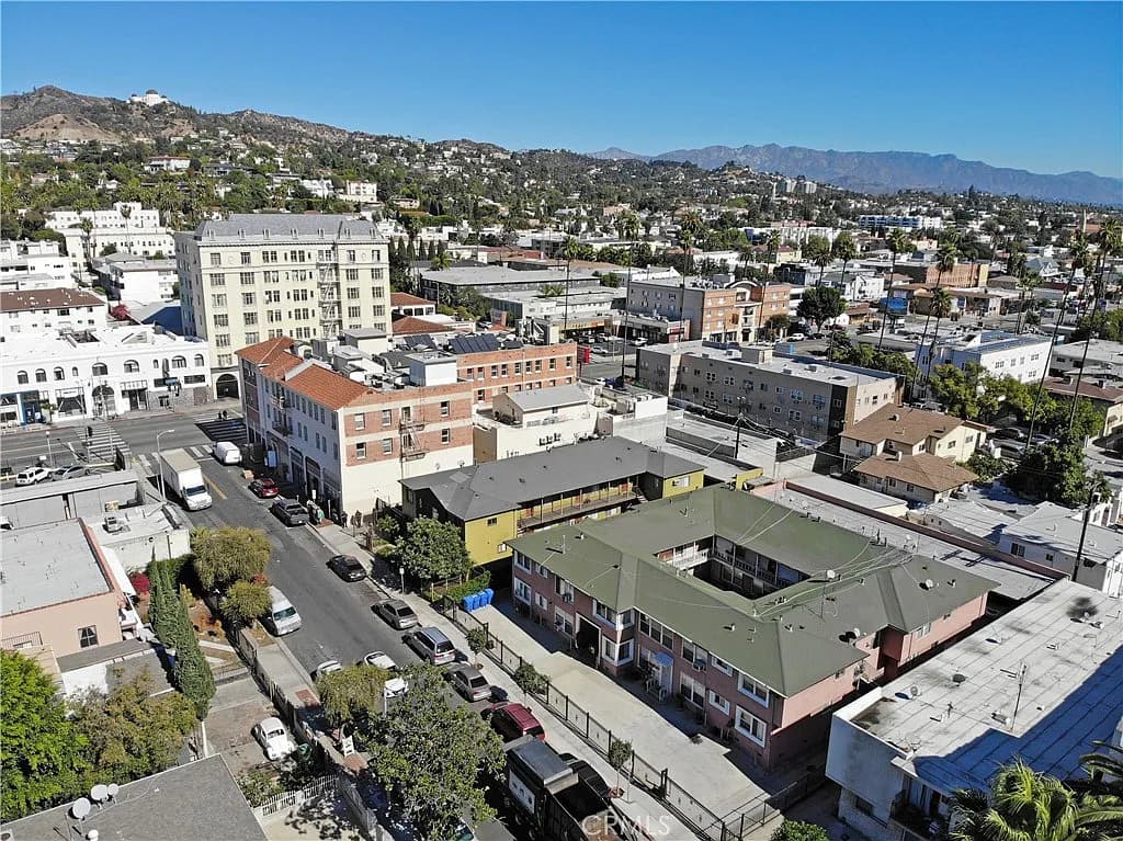 Just Listed: 10-Unit Investment Opportunity in East Hollywood — gallery photo 4