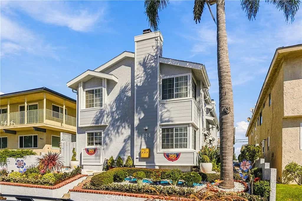Just Listed: Coastal Living in San Pedro’s Palisades!