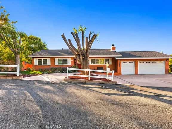 Just Listed: Discover Palos Verdes Estates Living!