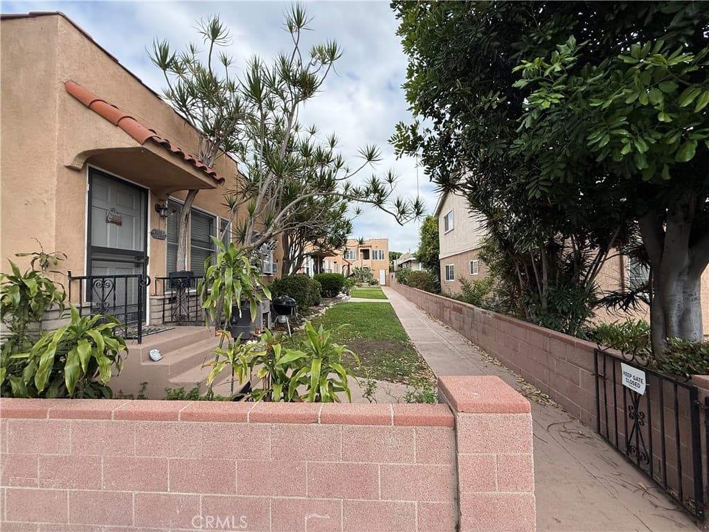 Just Listed: 6-Unit San Pedro Investment Opportunity — gallery photo 3