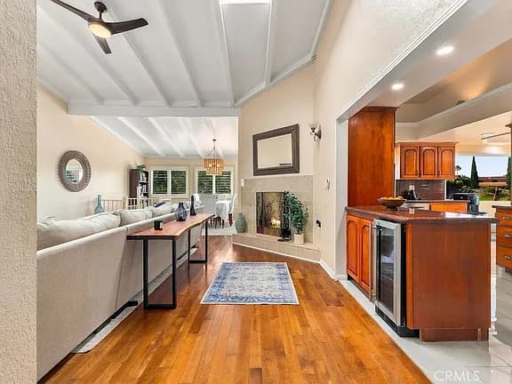 Just Listed: Discover Palos Verdes Estates Living! — gallery photo 3