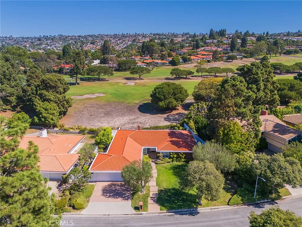 Just Listed: Golf Course Views in Rancho Palos Verdes — gallery photo 3