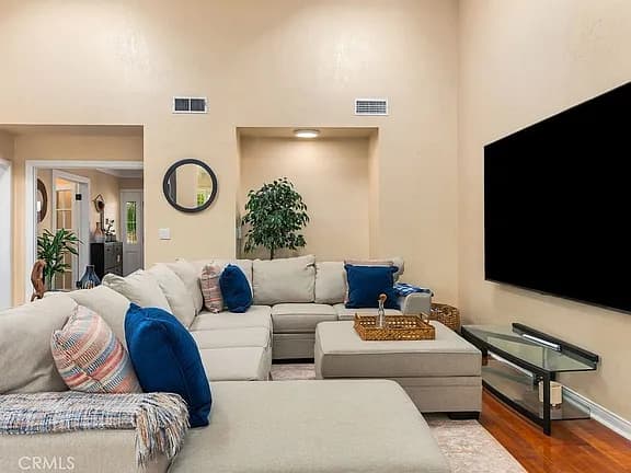 Just Listed: Discover Palos Verdes Estates Living! — gallery photo 4
