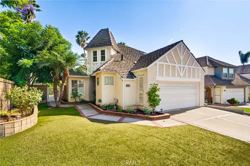 Golf Course Living in The Greens at Alta Vista Country Club
