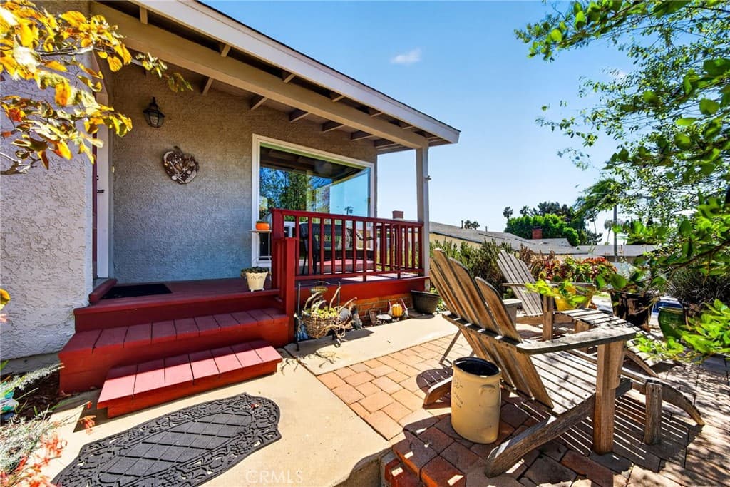 Single-Level Craftsman with Ocean and Catalina Views — gallery photo 5