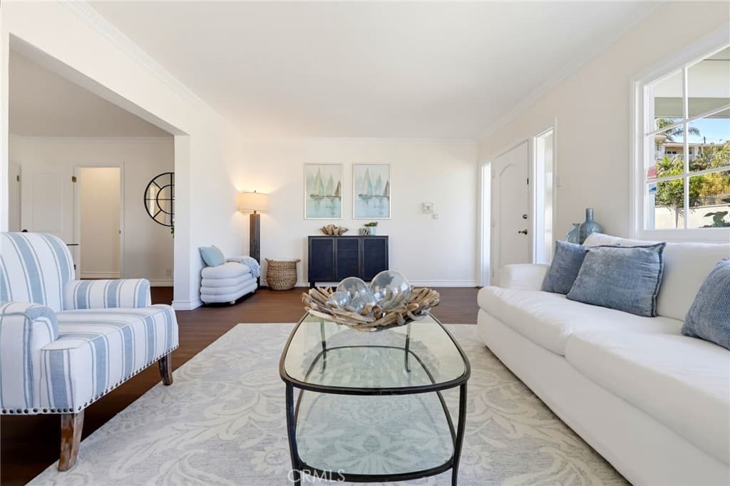 Just Listed | Broker's Open Wed 11AM - 1PM | 1923 Craftsman Plus Rear Cottage in San Pedro's Vista Del Oro — gallery photo 3
