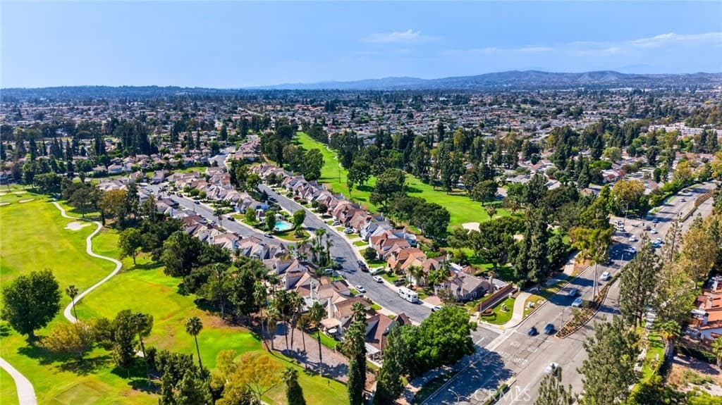 Golf Course Living in The Greens at Alta Vista Country Club — gallery photo 3
