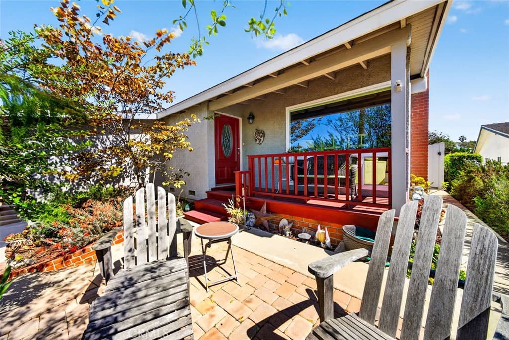 Single-Level Craftsman with Ocean and Catalina Views — gallery photo 4
