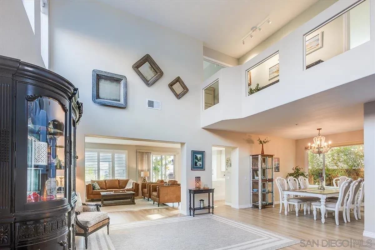 Home in the Clouds — gallery photo 2