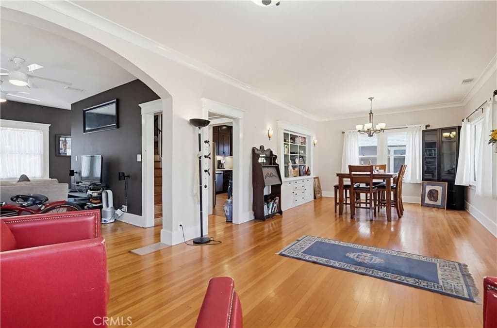 Sold! Classic Long Beach Craftsman — gallery photo 5
