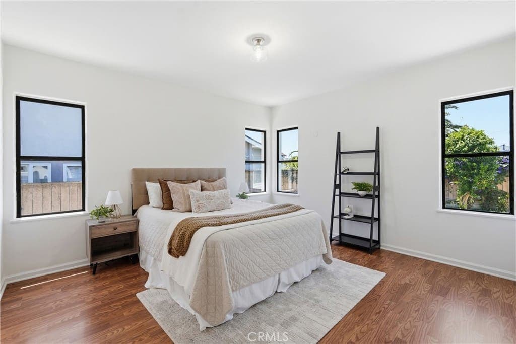 Just Sold: Coastal San Pedro Home with Ocean Views — gallery photo 4