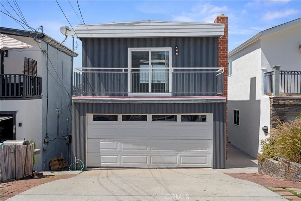 Rare Dual-Living Opportunity 1 Mile from the Beach in Golden Hills — exterior view