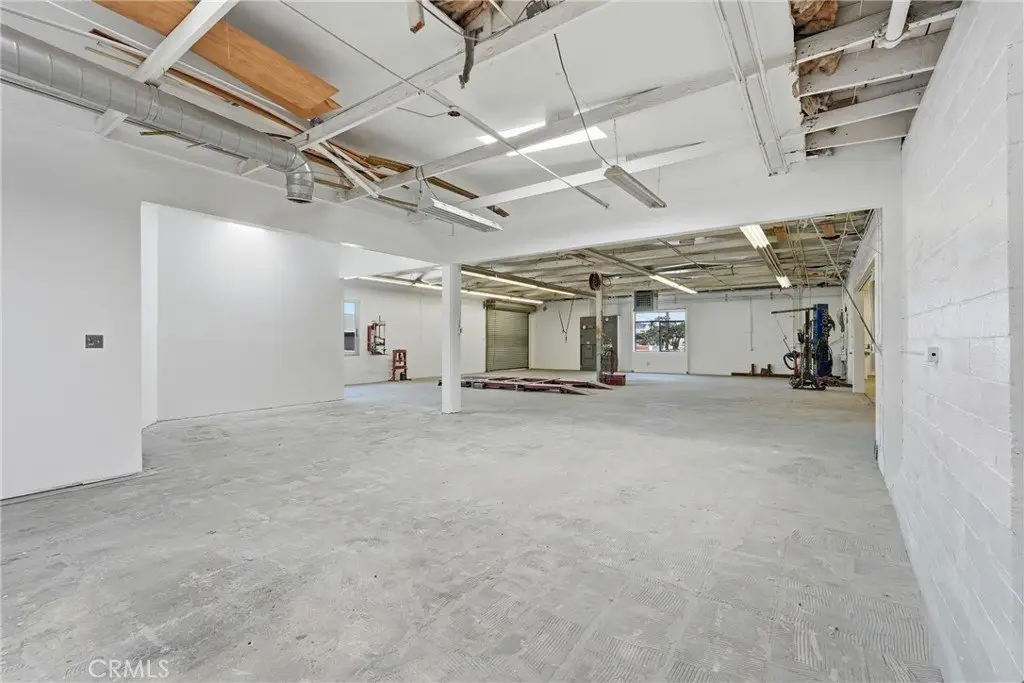 Just Listed: 5,270 SF Stand-Alone Warehouse | El Segundo — gallery photo 3