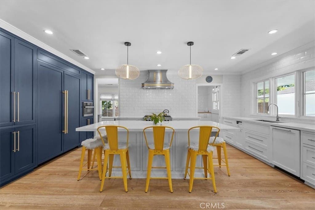 Single-Level Compound with Pool & ADU — gallery photo 3