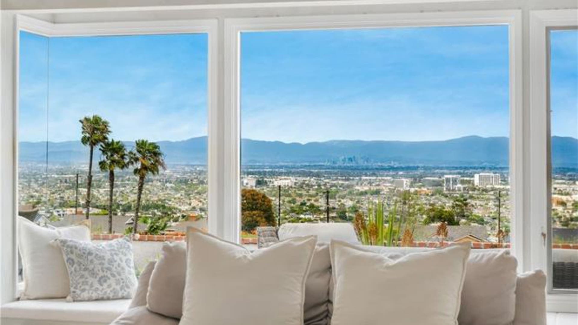 Sold: Hollywood Riviera View Home — gallery photo 5