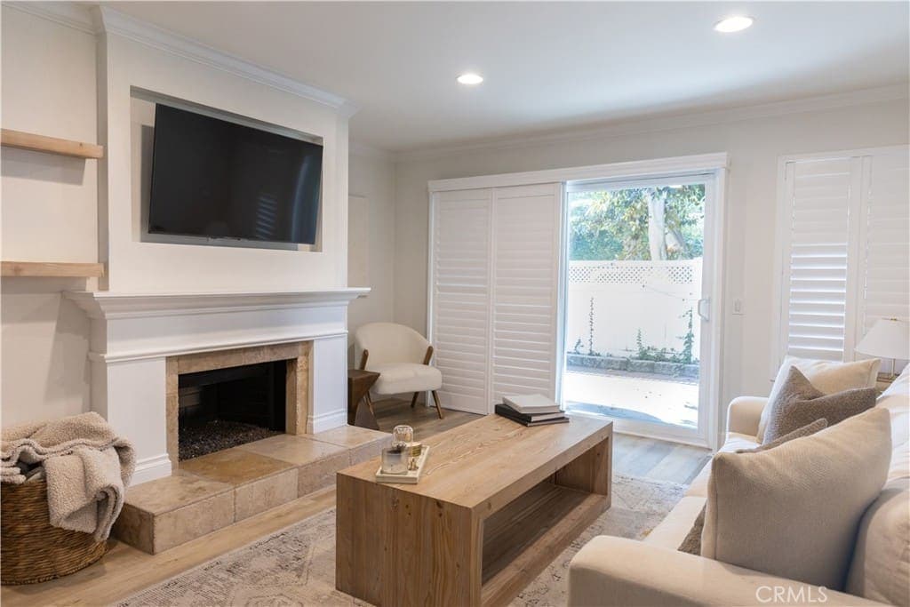 Sold! Remodeled San Pedro Condo | $645K — exterior view