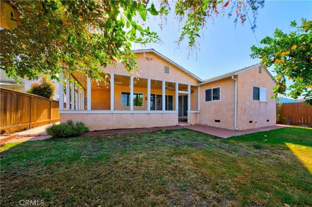 Just Sold | Custom North Torrance Home — gallery photo 6