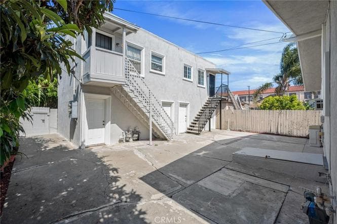 Just Sold | Prime San Pedro Triplex — gallery photo 3