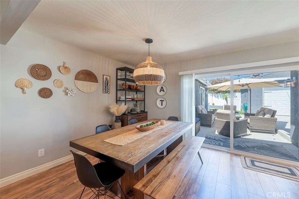 SOLD! Beautiful 4-Bedroom Home in Prime Location — gallery photo 5