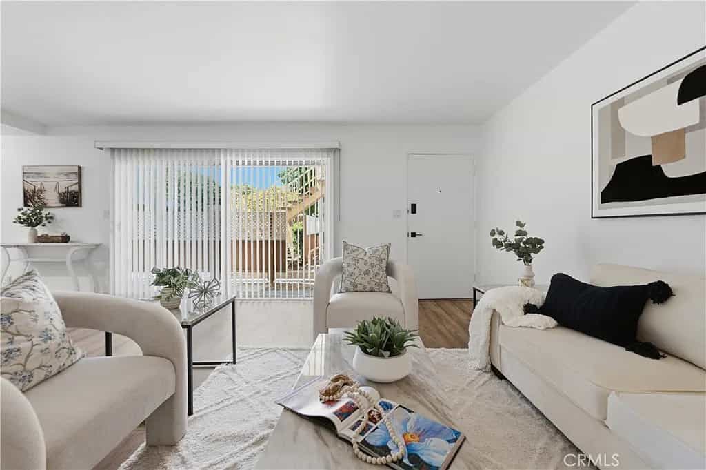 Just Listed | Upgraded 2BR Condo in Gardena