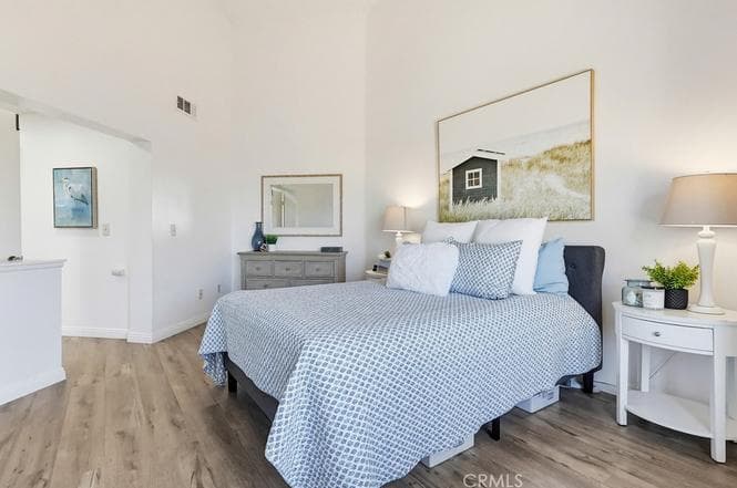 Just Sold: Penthouse Living with Panoramic LA Views — gallery photo 5