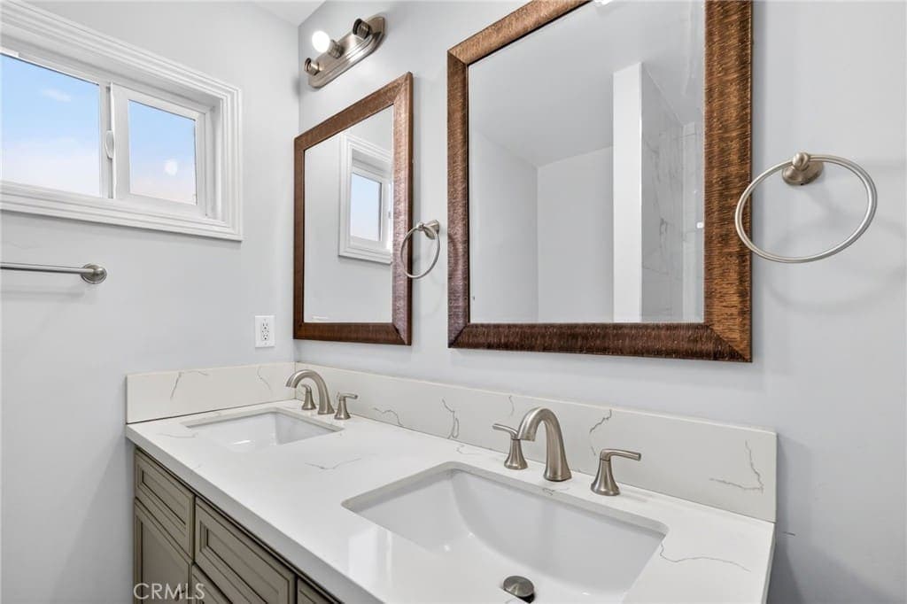 Just Sold: Remodeled Wilmington Home with Huge Lot — gallery photo 5