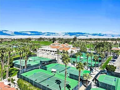 Just Listed | Luxury Desert Golf Retreat — gallery photo 3