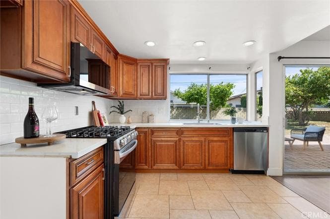 Just Sold | Executive-Style Cul-de-Sac Home with Space, Style & Endless Possibilities — gallery photo 4