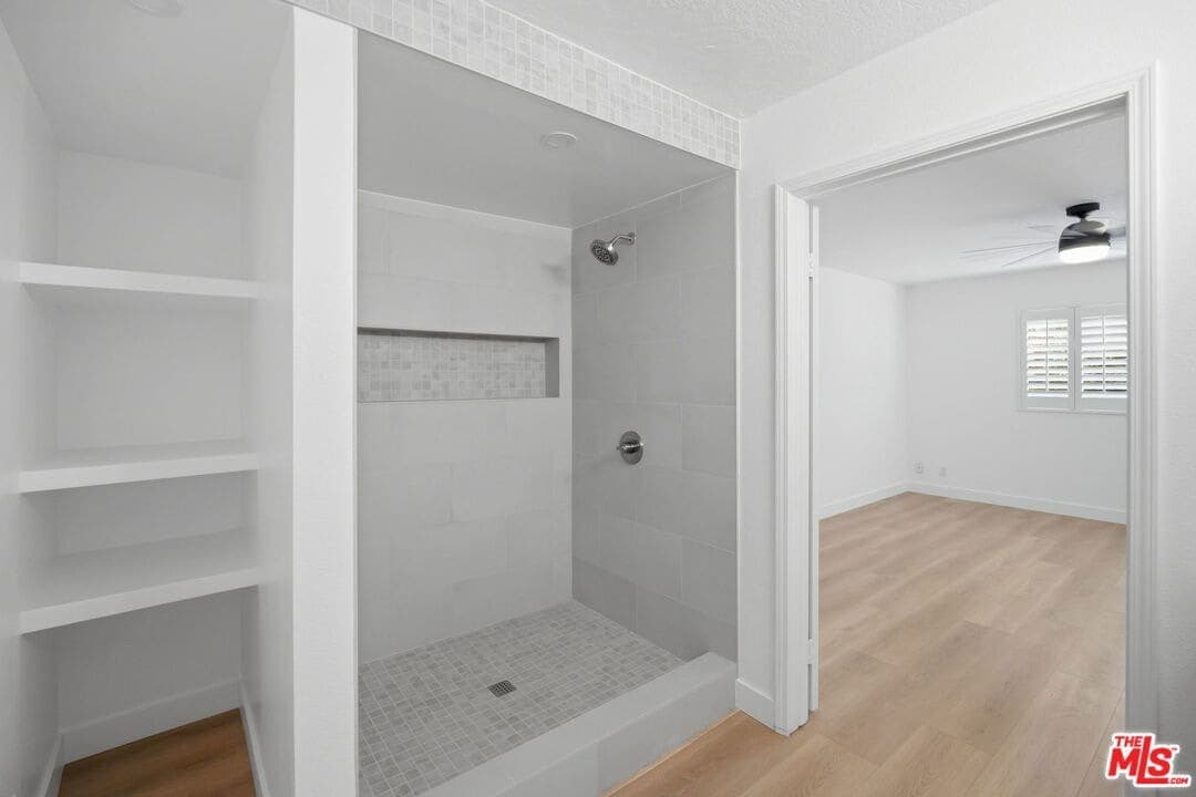Just Sold | Rare 3-Bedroom Newport Villas Home — gallery photo 5