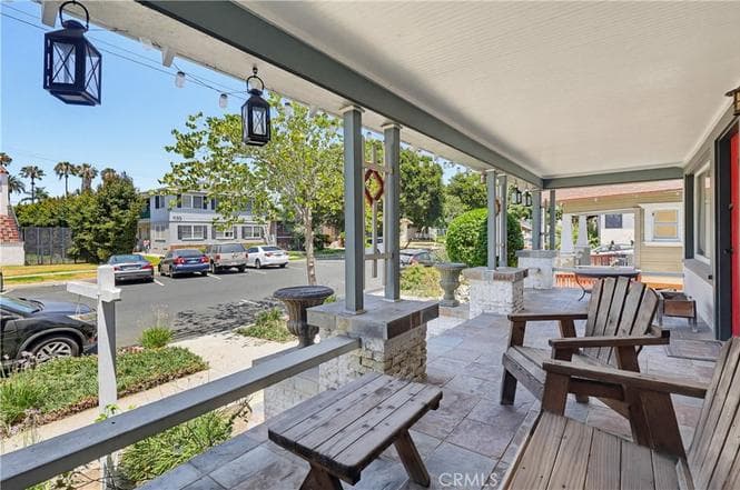 Sold! Classic Long Beach Craftsman — gallery photo 3