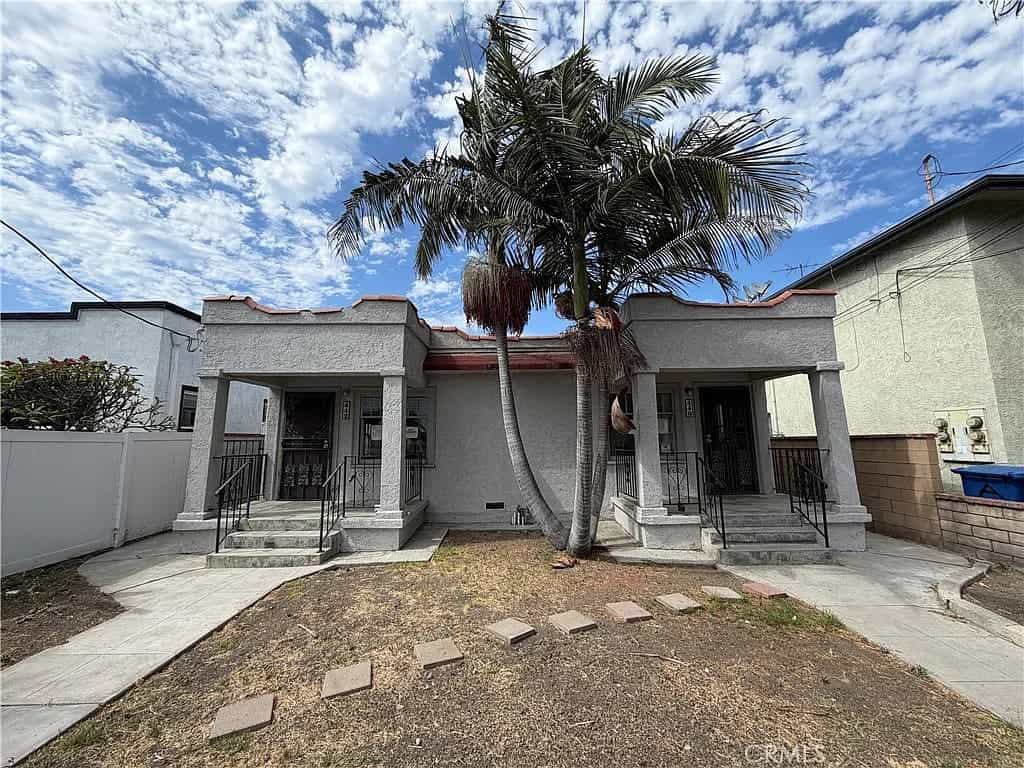 Just Listed: Vacant Point Fermin Duplex with Upside